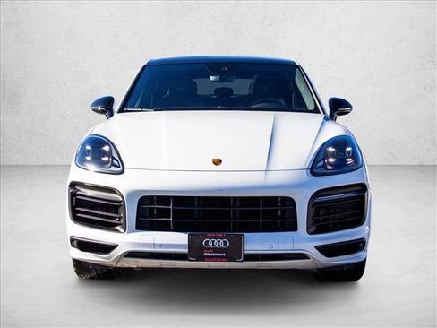Used 2022 Porsche Cayenne GTS image 2