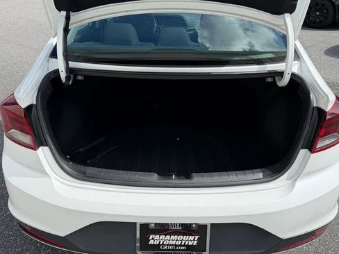 Used 2020 Hyundai Elantra SE w/ Cargo Package (C1) image 14
