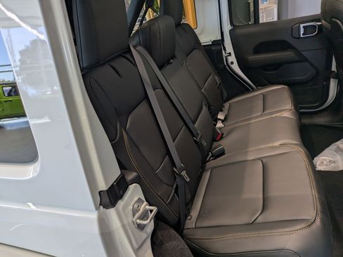 New 2025 Jeep Wrangler Unlimited Rubicon 392 image 24