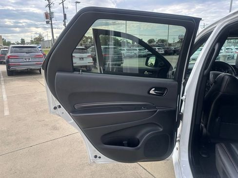 Used 2024 Dodge Durango GT image 17