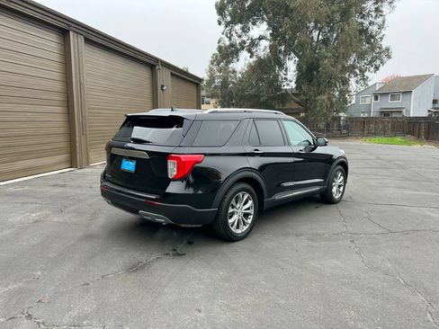 Used 2023 Ford Explorer Limited w/ Equipment Group 301A image 6