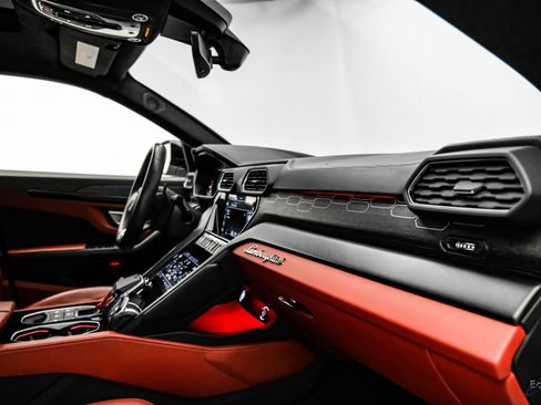 Used 2022 Lamborghini Urus image 52