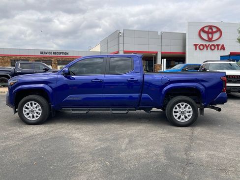 Used 2024 Toyota Tacoma SR5 image 8