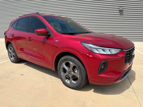 Used 2023 Ford Escape ST-Line Select w/ Tech Pack #2 AWD/4WD image 1
