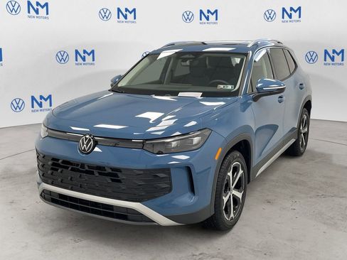 New 2026 Volkswagen Tiguan SE image 1