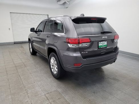 Used 2021 Jeep Grand Cherokee Laredo image 5