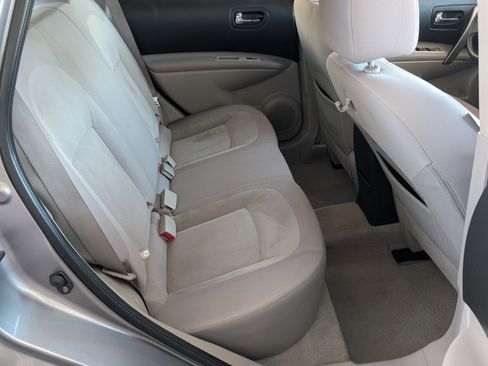 Used 2011 Nissan Rogue S image 10