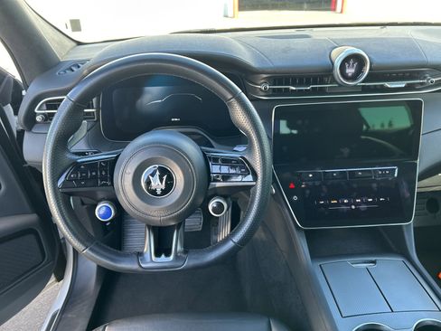 Used 2024 Maserati Grecale GT image 6