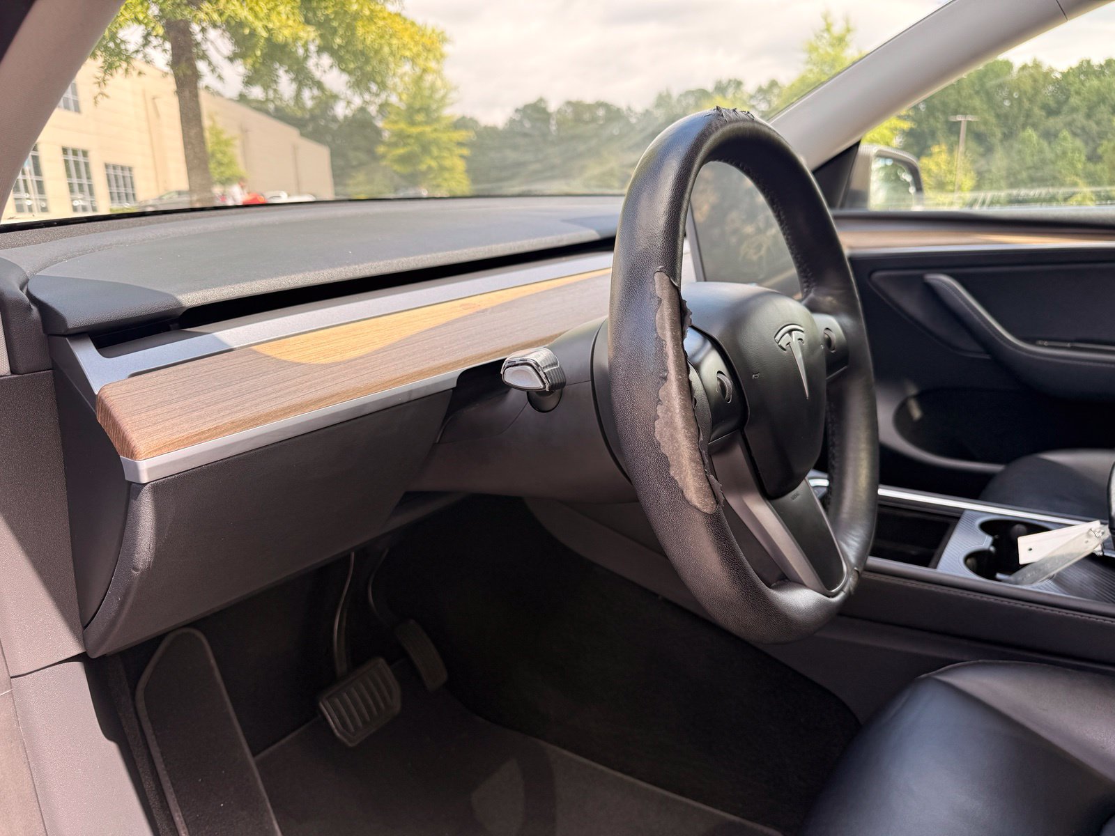 Used 2023 Tesla Model Y Long Range AWD/4WD image 22