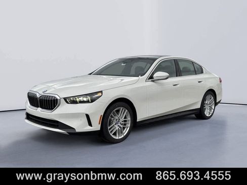 Certified 2025 BMW 530i xDrive image 7