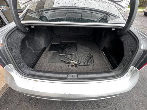 Used 2014 Volkswagen Passat TDI SEL Premium image 13