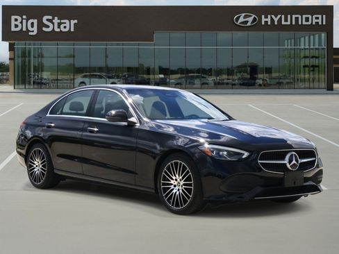 Used 2025 Mercedes-Benz C 300 Sedan image 6