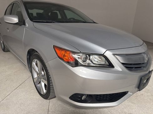 Used 2013 Acura ILX w/ Premium Package image 5