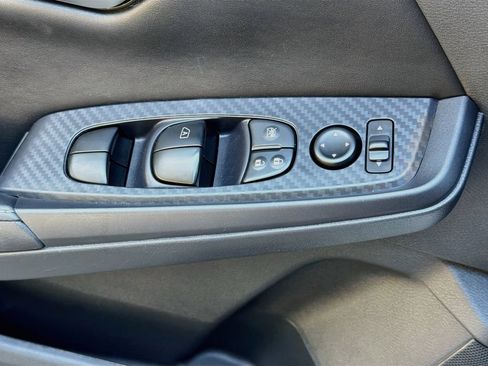 Used 2024 Nissan Sentra SV FWD image 14