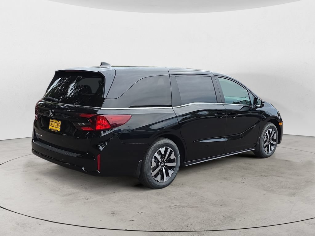 Certified 2026 Honda Odyssey EX-L image 5