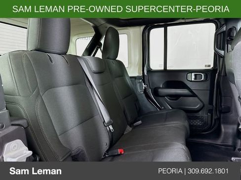 Used 2018 Jeep Wrangler Unlimited Sahara w/ LED Lighting Group AWD/4WD image 26