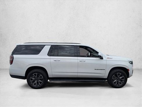 Used 2021 Chevrolet Suburban Z71 w/ Luxury Package AWD/4WD image 4