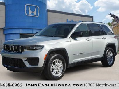 Used 2024 Jeep Grand Cherokee Laredo