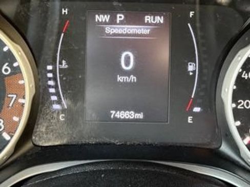 Used 2020 Jeep Compass Latitude AWD/4WD image 36