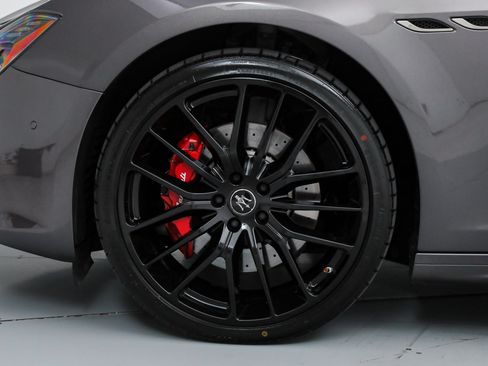 Certified 2023 Maserati Ghibli Modena RWD image 19