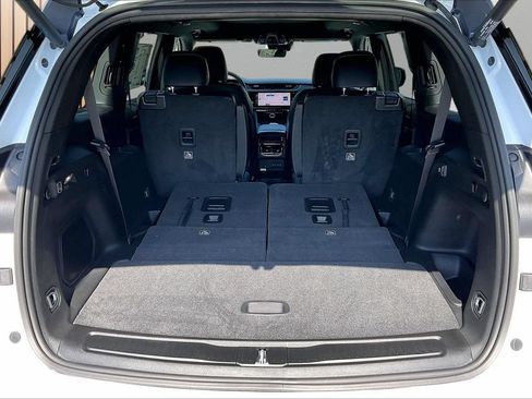 New 2026 Jeep Grand Cherokee L Limited w/ Limited Altitude Package RWD image 23