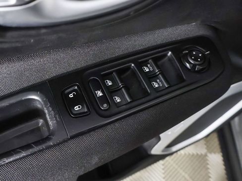 Used 2021 Jeep Renegade Latitude w/ Convenience Group FWD image 34