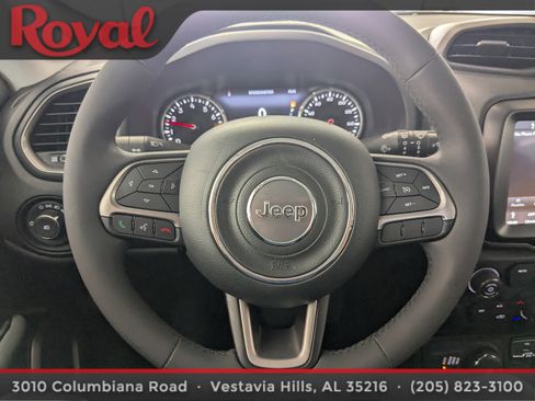 Used 2022 Jeep Renegade Latitude image 19