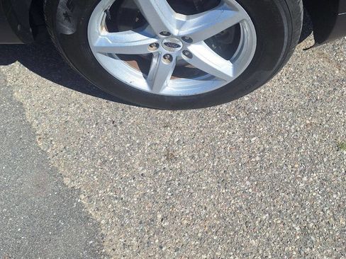 Used 2016 Ford Explorer XLT AWD/4WD image 10