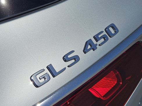 Certified 2025 Mercedes-Benz GLS 450 4MATIC image 12