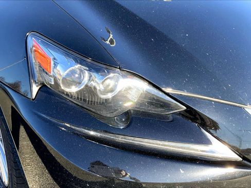 Used 2016 Lexus IS 300 AWD image 27