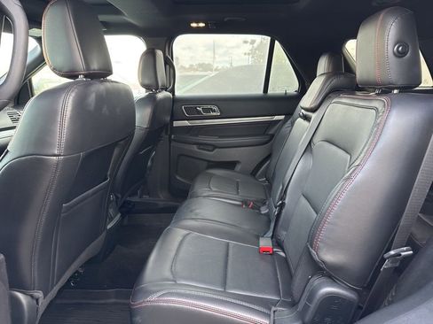 Certified 2018 Ford Explorer Sport image 15
