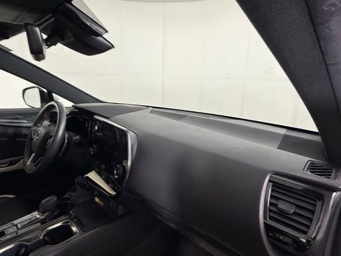 Used 2023 Lexus NX 250 FWD image 31