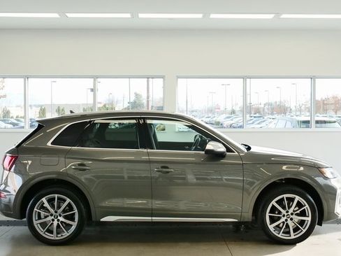 Used 2023 Audi SQ5 Premium Plus w/ Premium Plus Package image 7