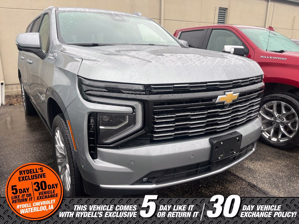 Used 2025 Chevrolet Suburban High Country AWD/4WD image 1