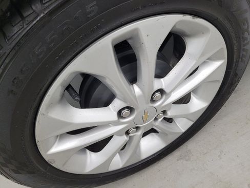 Used 2021 Chevrolet Spark LT FWD image 31