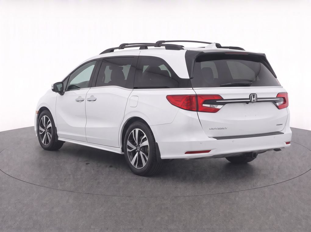 Used 2022 Honda Odyssey Touring image 3