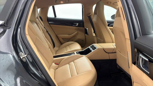 Used 2019 Porsche Panamera 4 AWD/4WD image 19