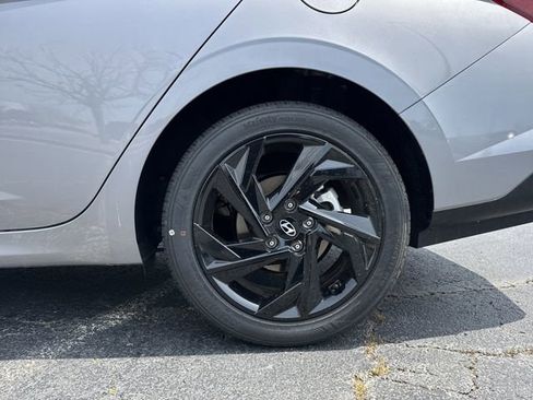 New 2026 Hyundai Elantra Sport FWD image 21