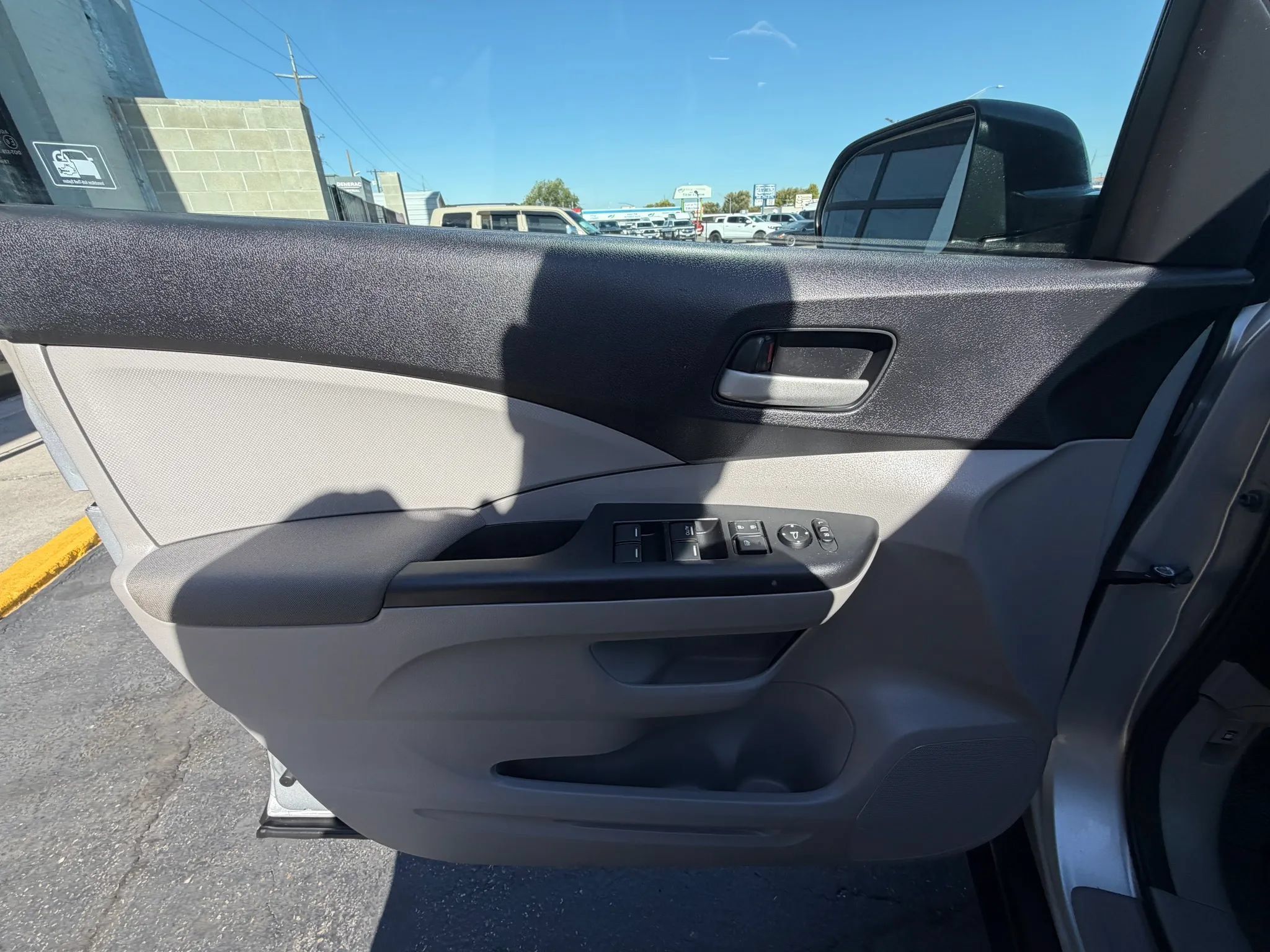 Used 2012 Honda CR-V LX image 12