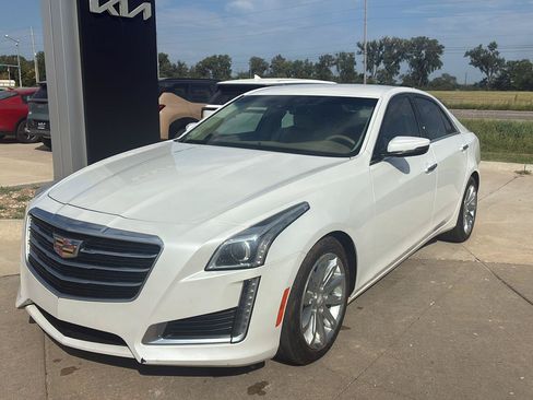 Used 2015 Cadillac CTS Luxury RWD image 1