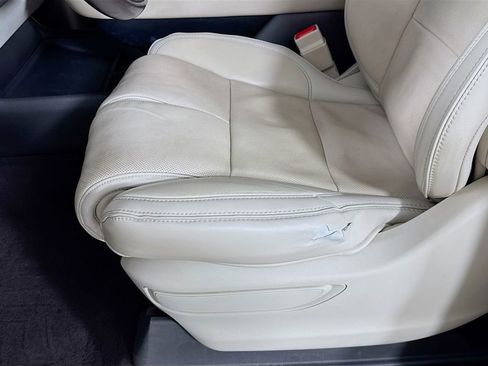 Used 2019 Lincoln Navigator L Reserve image 23