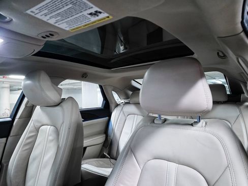 Used 2018 Lincoln MKZ Reserve w/ Luxury Package image 22