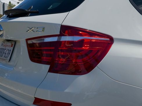 Used 2017 BMW X3 xDrive28i AWD/4WD image 5