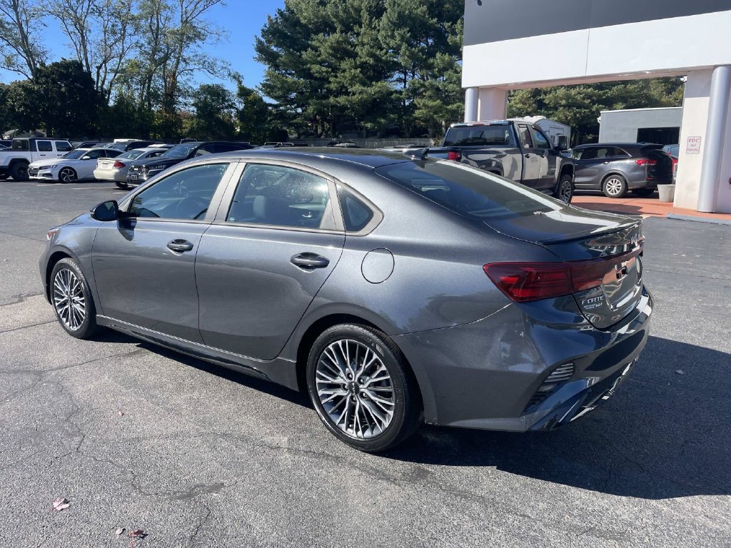Used 2023 Kia Forte GT-Line FWD image 3