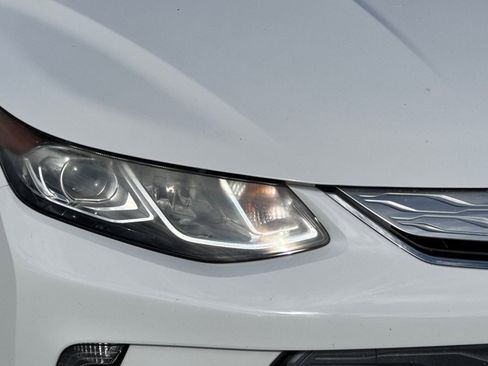 Used 2017 Chevrolet Volt Premier w/ Driver Confidence II Package image 43