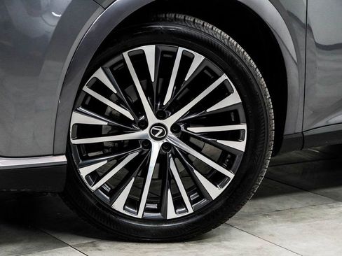 Used 2023 Lexus RX 350 Premium Plus w/ Cold Area Package FWD image 3