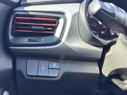 Used 2022 Kia Rio S image 18