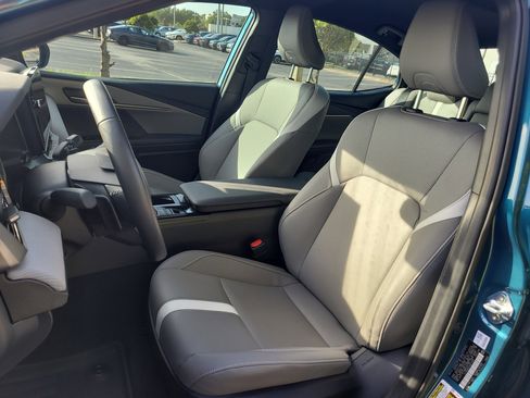 Used 2025 Toyota Camry SE w/ Multimedia Upgrade Package image 19