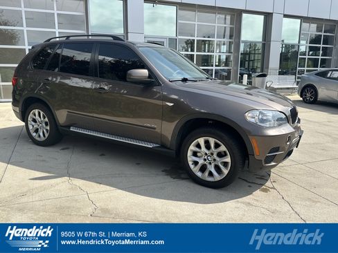 Used 2012 BMW X5 xDrive35i AWD/4WD image 1