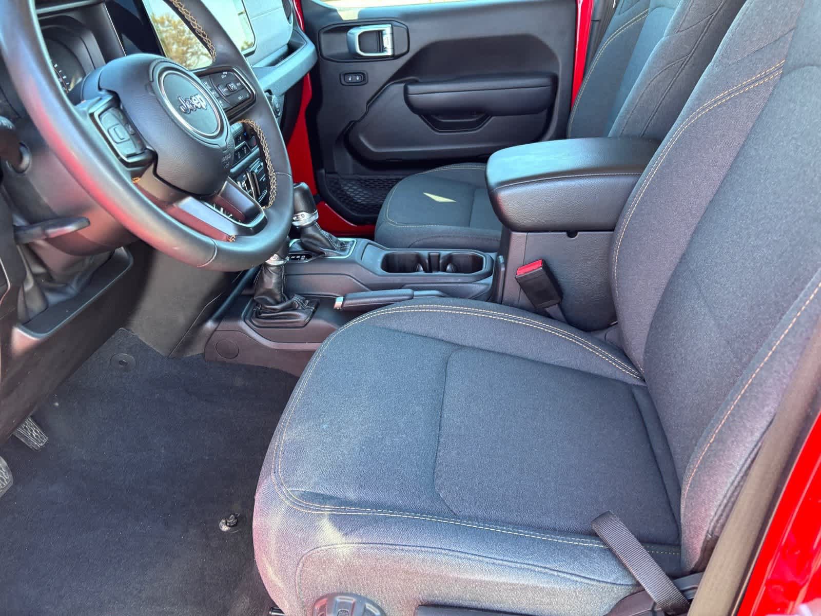 Used 2024 Jeep Wrangler Unlimited Sport AWD/4WD image 18